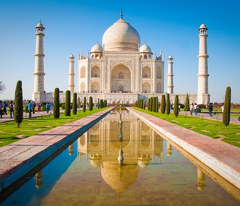Taj Mahal on a bright and clear day